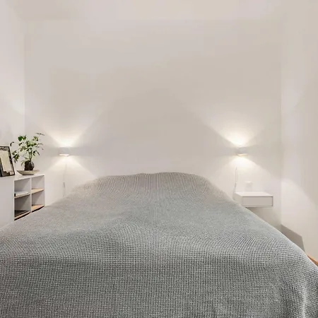 Luxury With Harbor Views