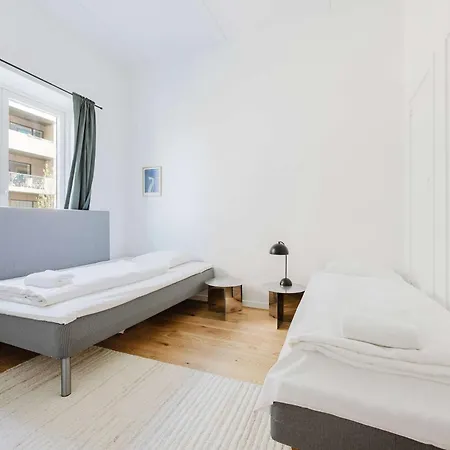 Luxury With Harbor Views Leilighet