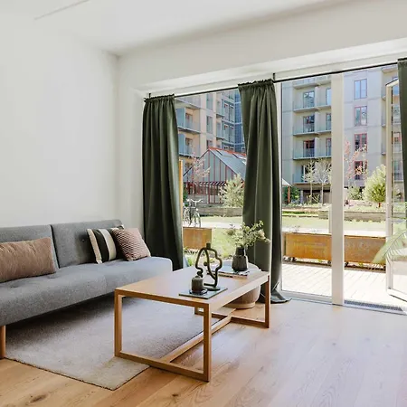 Luxury With Harbor Views Apartmán